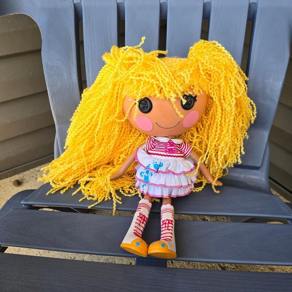 Lalaloopsy doll loopy hair spot splatter with yellow hair and pink dress